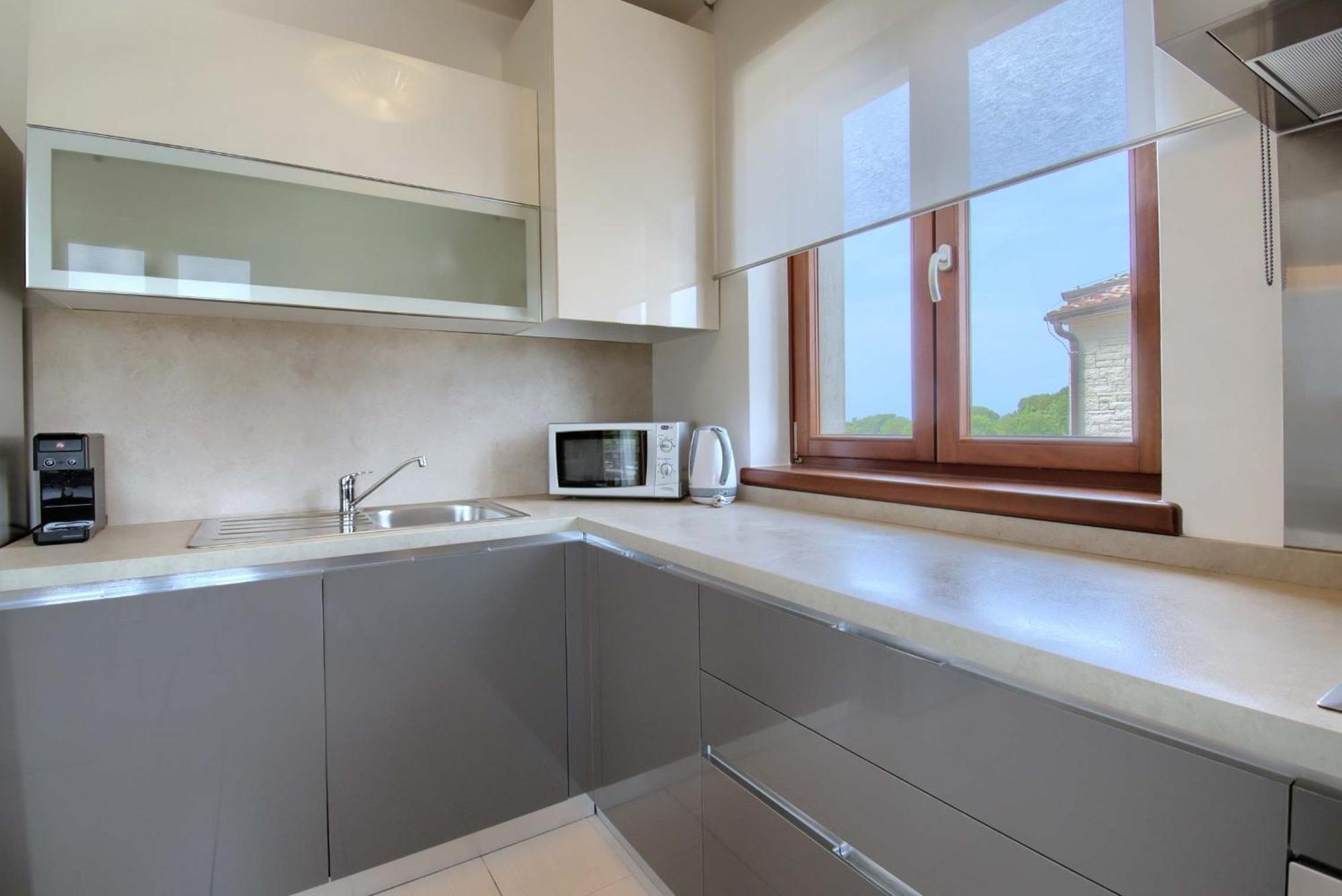 Apartment Apartment Enrico - Two Bedroom Apartment With Jacuzzi *