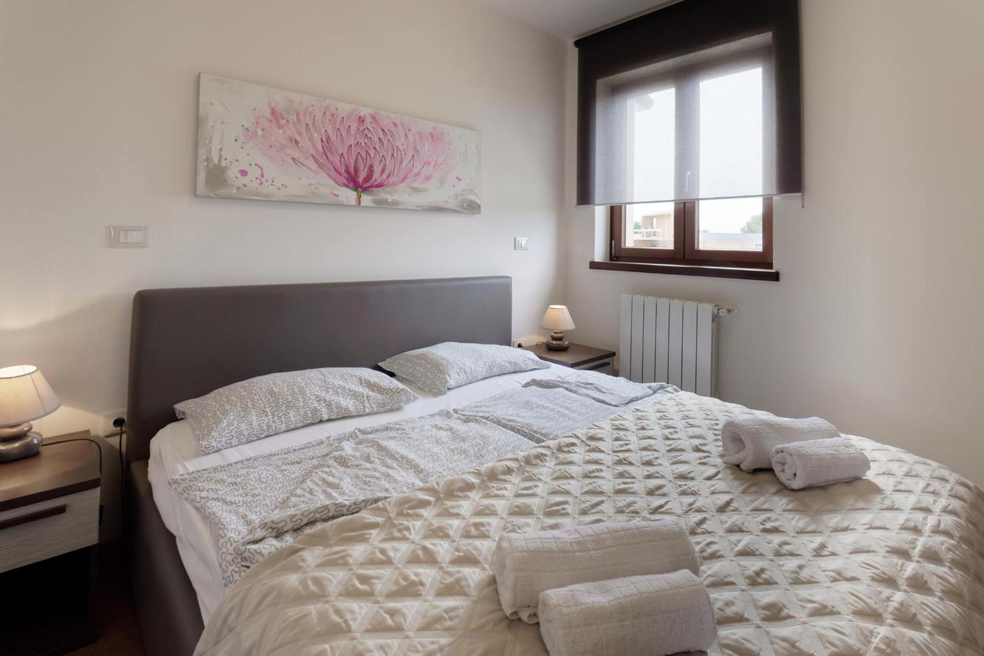 Apartment Enrico - Two Bedroom Apartment With Jacuzzi Poreč