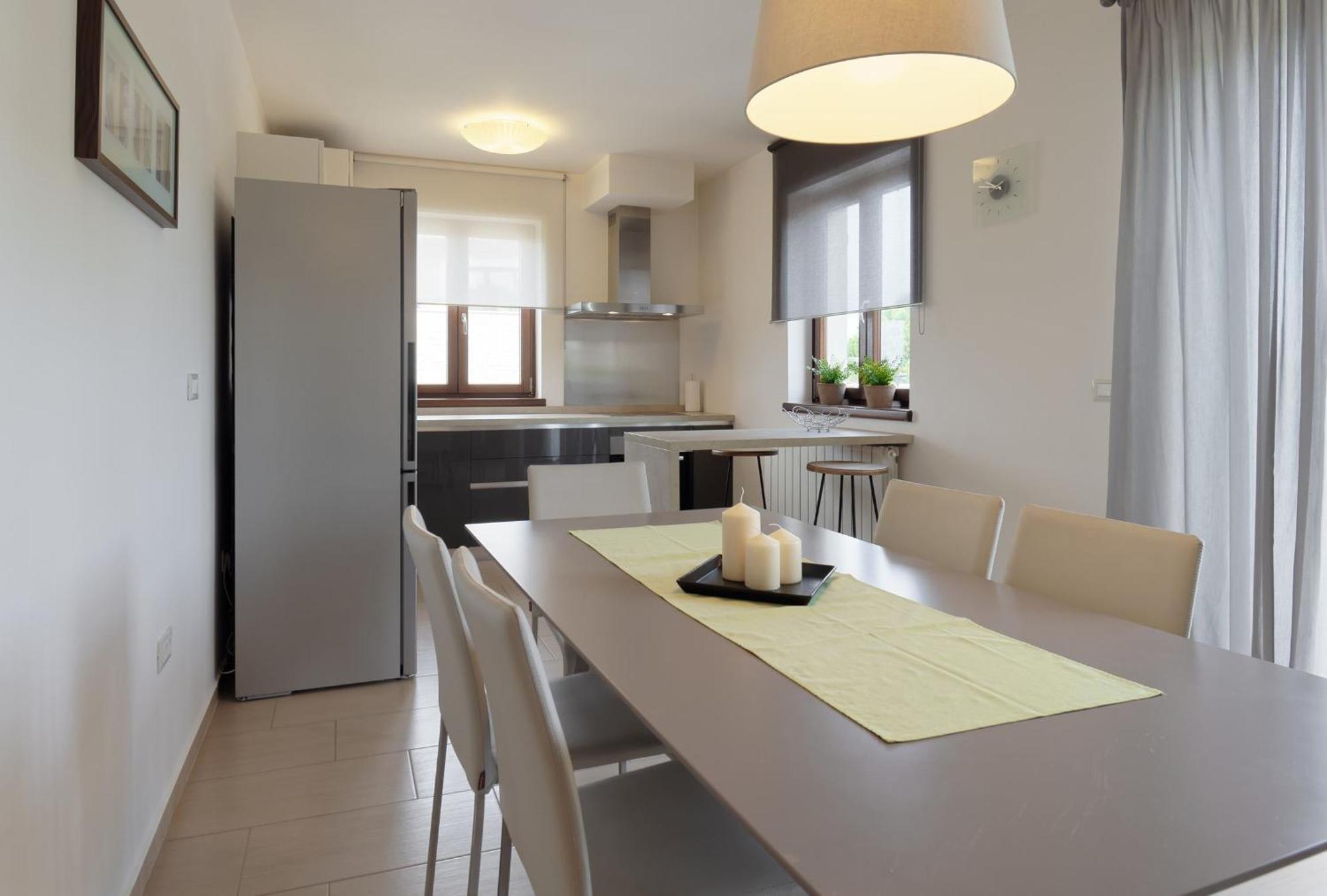 Apartment Enrico - Two Bedroom Apartment With Jacuzzi *